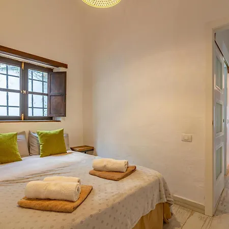 Lunatika House Vega de San Mateo