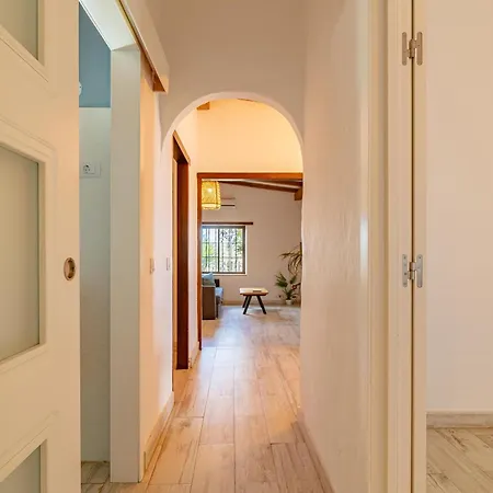 Lunatika House Vega de San Mateo