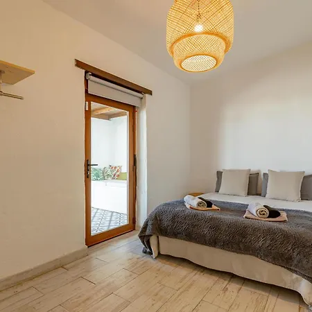 Lunatika House Villa *