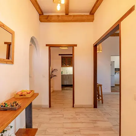 Villa Lunatika House *