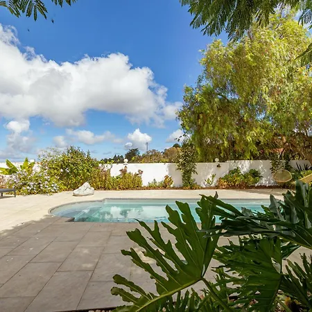 Villa Lunatika House